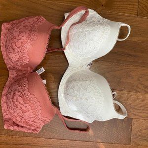 2 VS Body by Victoria Lined Demi Lace Bras 34DD